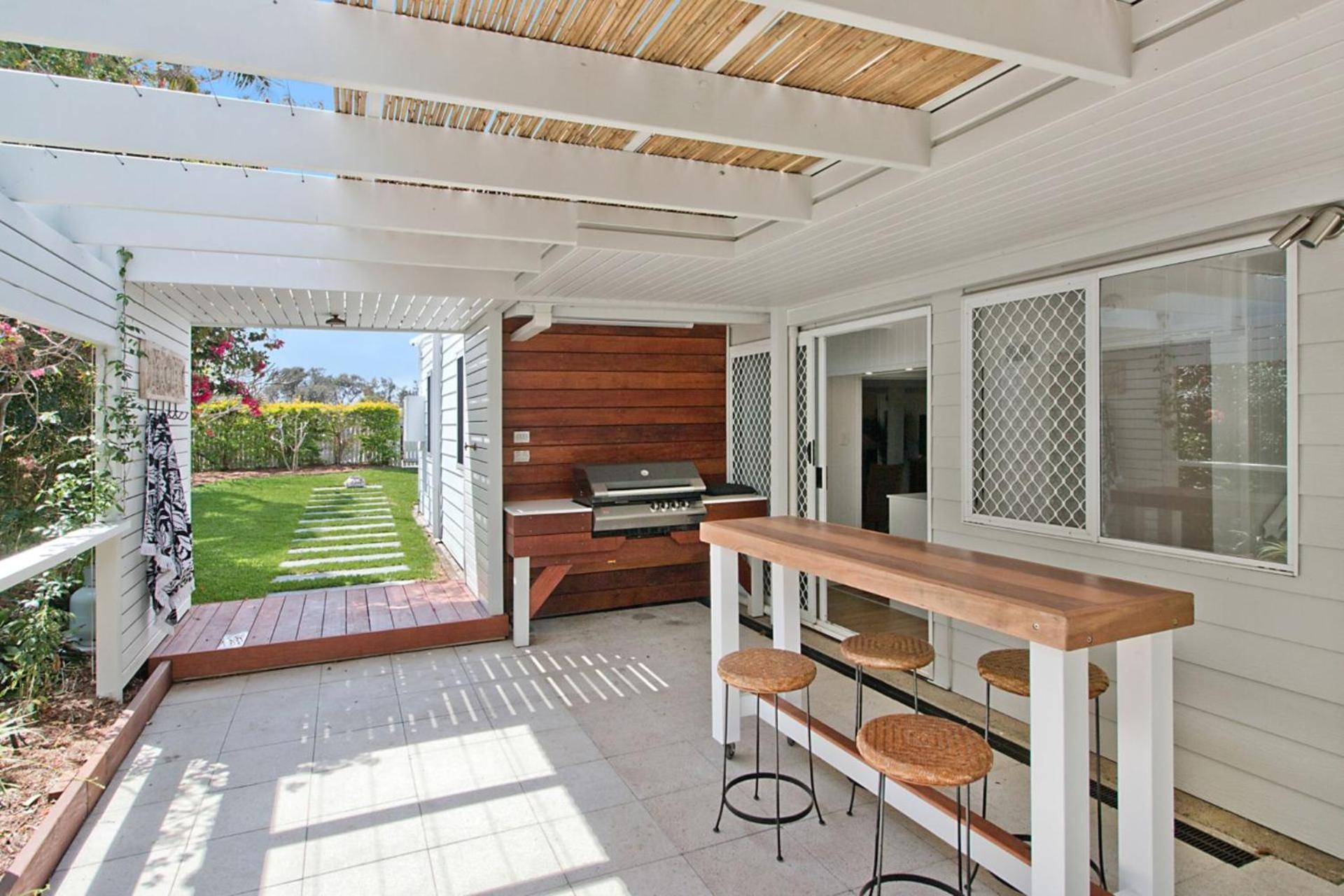 Oceanfront House On Marine Parade Kingscliff