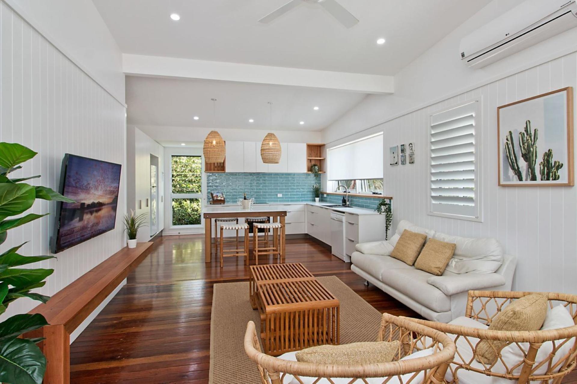 Oceanfront House On Marine Parade *